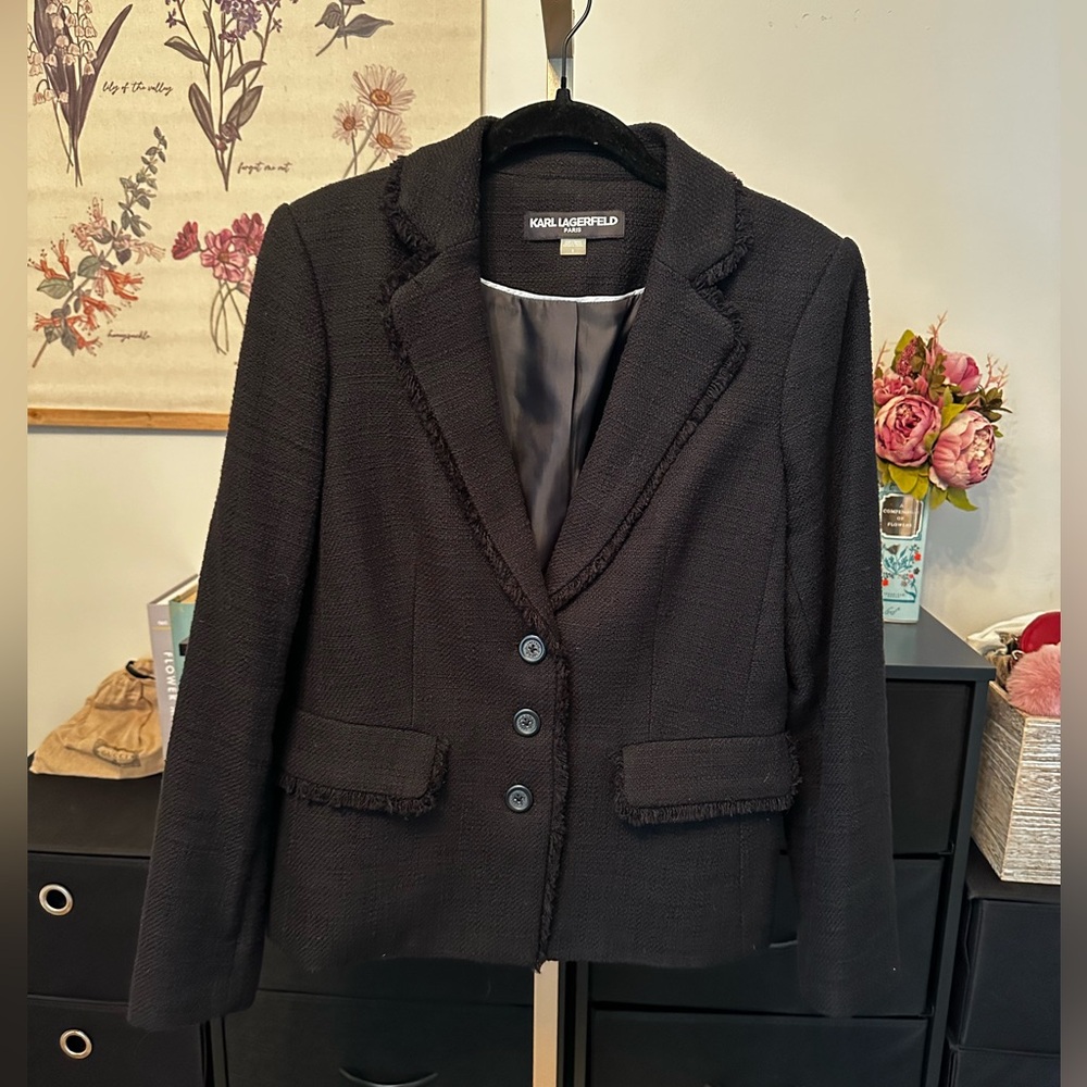 Karl Lagerfeld black tweed blazer. Size 8. Perfect condition.
